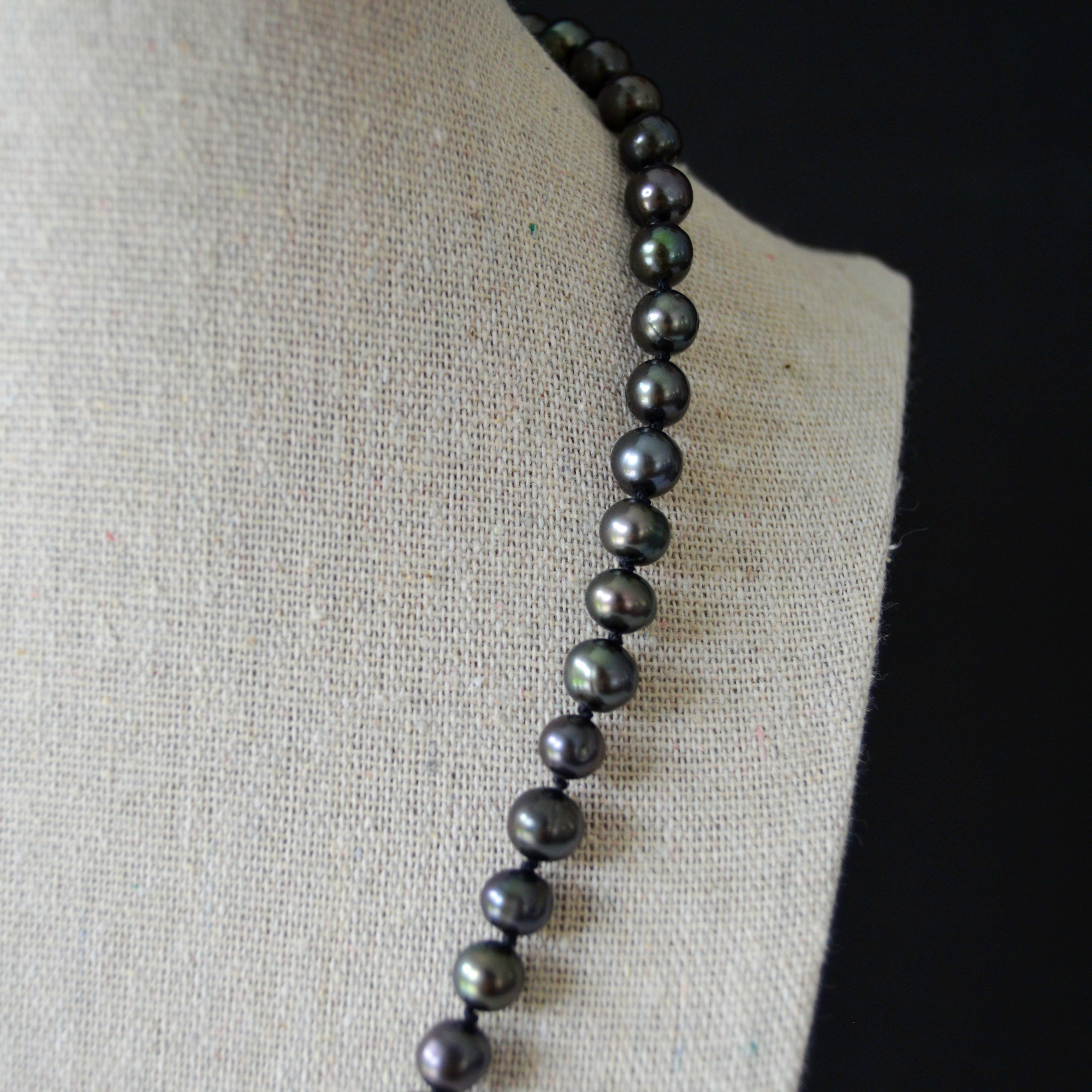 Black Peacock Pearl Necklace