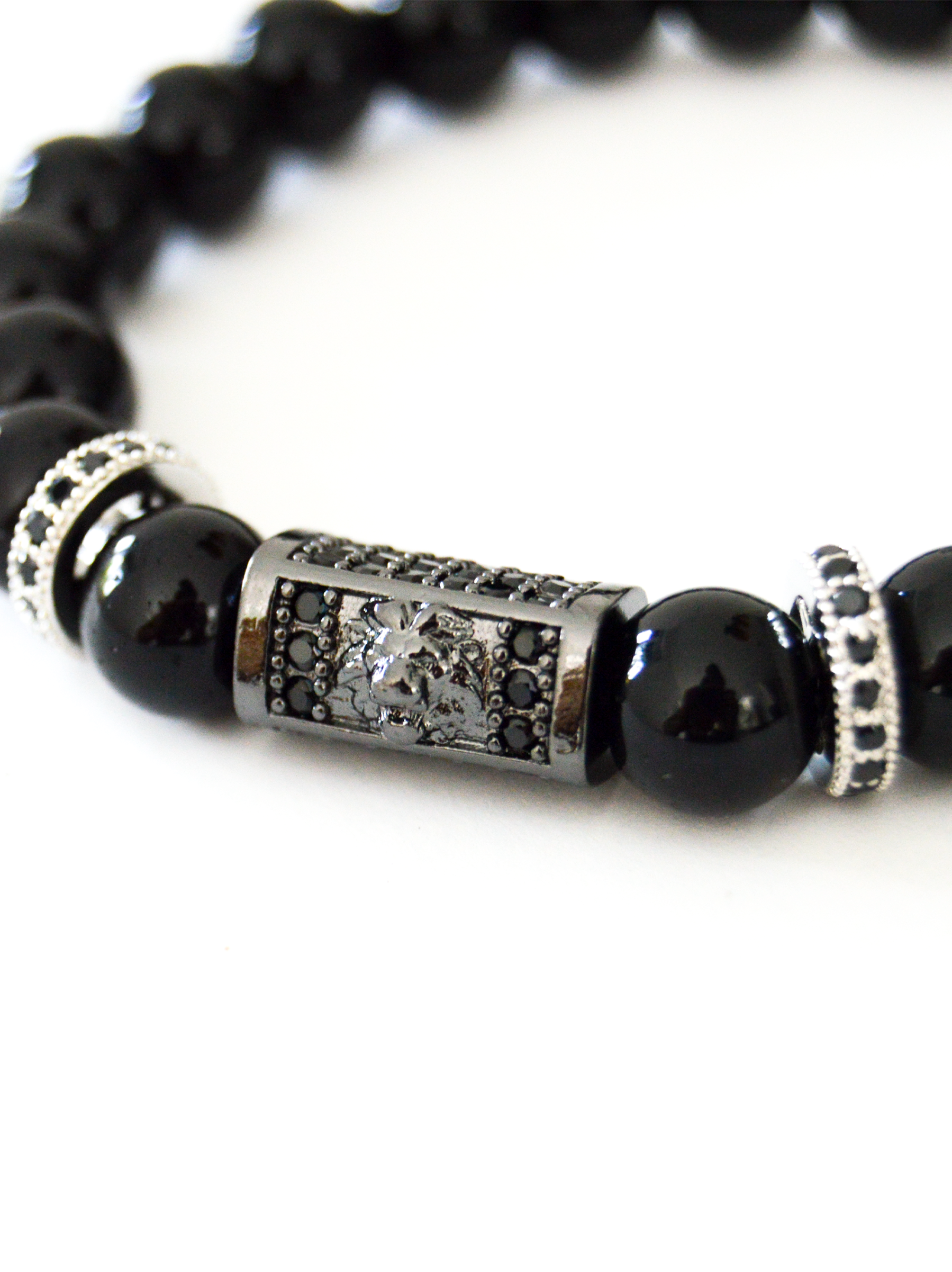 Onyx with Lion Motif Bracelet