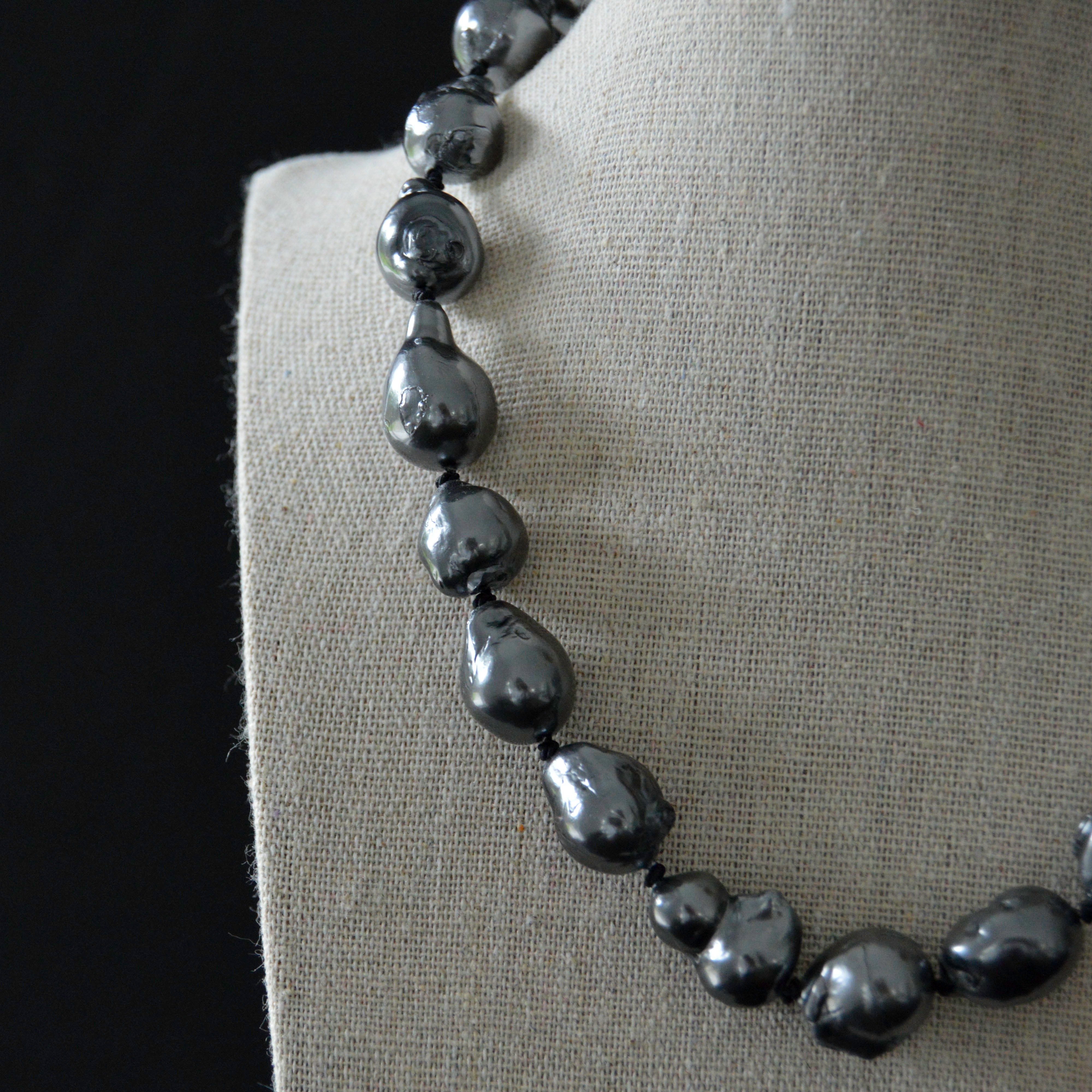 Silver Baroque Flameball Pearl Necklace